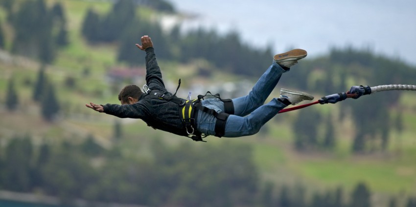 Bungy - 47m Ledge - Freestyle Bungy