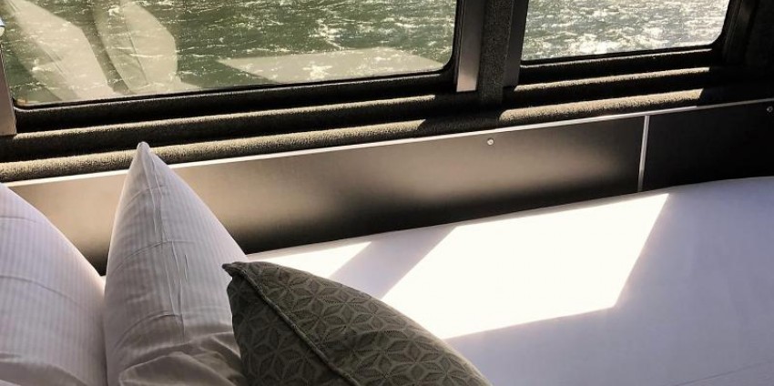 Milford Sound Overnight Cruise - Fiordland Discovery