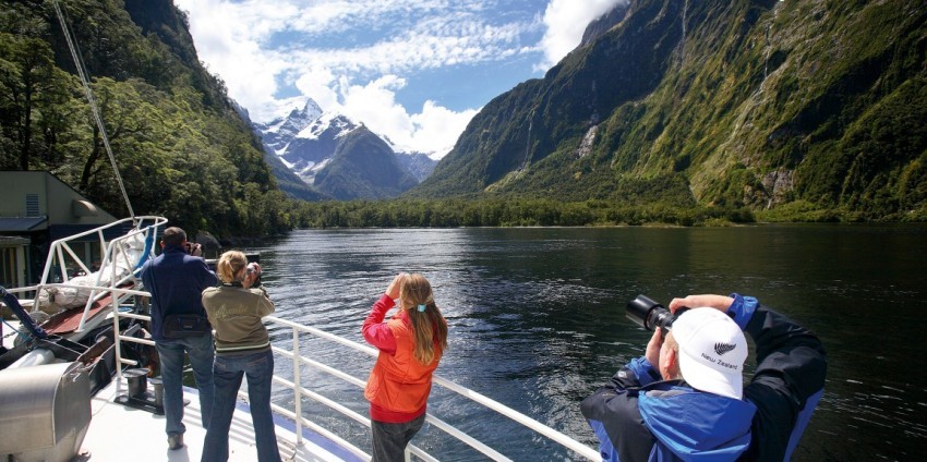 Milford Sound Overnight Cruise - Mariner